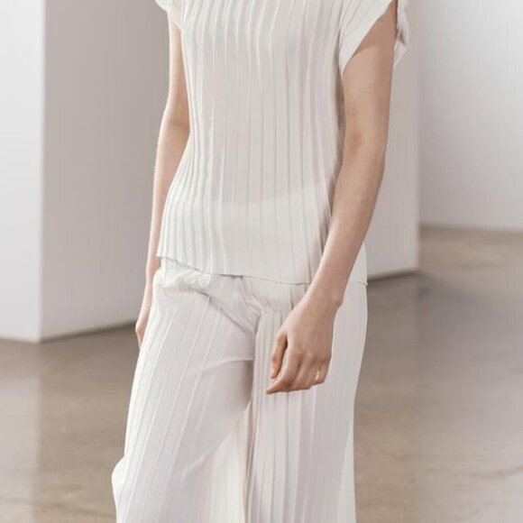 ZARA WHITE HIGH WAIST PLEATED PANTS WIDE LEG - Picture 6 of 10